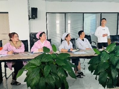 迈步高质量发展—PG电子持续推进“6S”精益管理(图2) 会议2.jpg