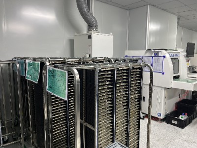 浅论 PCB 线路板技术发展的三个阶段(图1) PCB分板房.jpg